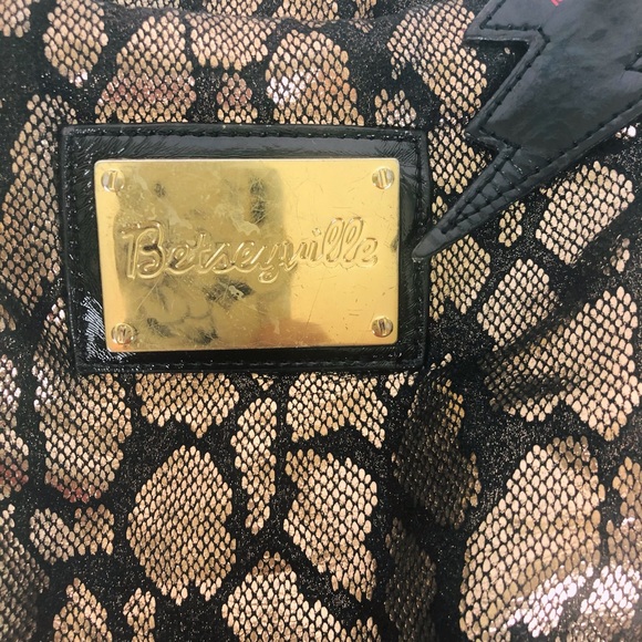 Betsy Johnson Gold & Black Snake Skin Hobo Purse - Picture 5 of 9